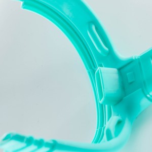 Uchwyty plastikowe 8.